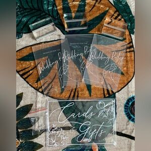 Elegant Clear Acrylic Wedding Sign Set